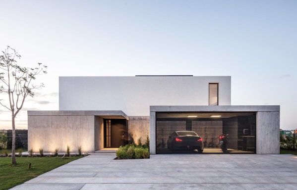 Гараж - различные материалы при его строительстве