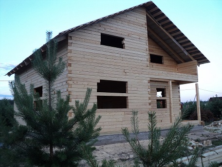 Усадка сруба из бруса: Традиционная красота и надежность в современном строительстве