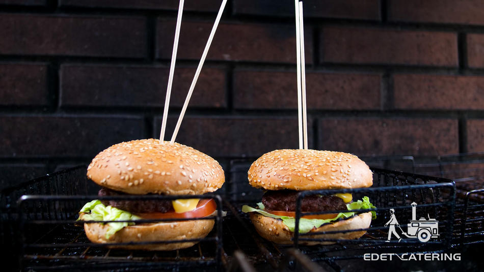 Организация барбекю на природе: веселое и вкусное приключение