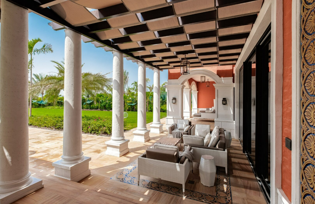 Стоит ли выбирать натуральный камень для отделки интерьера?