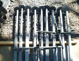 Как выбрать винтовые сваи для забора: практические советы и нюансы