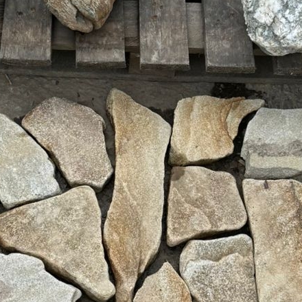 Как выбрать камни для альпийской горки