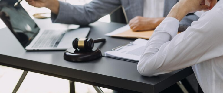 Как выбрать надежного адвоката для помощи призывникам: ключевые аспекты и рекомендации