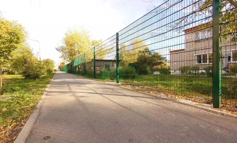 Почему сетчатые ограждения 3D — это идеальный выбор для участка