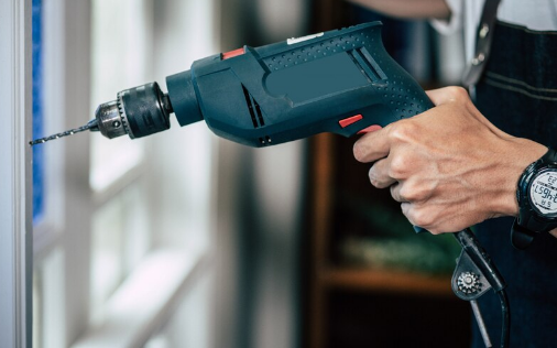 Техника безопасности при работе с электроинструментом