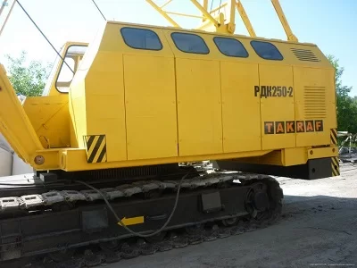 Аренда автокрана: экономическая целесообразность и практические аспекты организации строительных работ